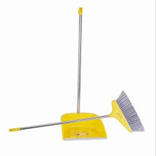 Classy Touch Long Handle Long Dustpan With Brush Set
