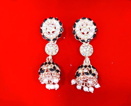 Flower earrings in rosegold and black