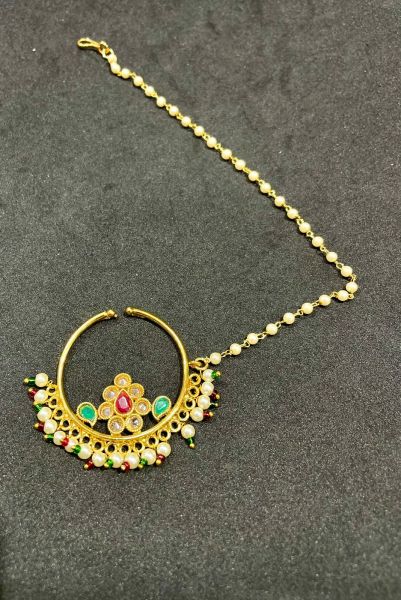 Gold Plated with Pearl Alloy and Artificial stone Nath Nathiya./ Nose Pin floral design